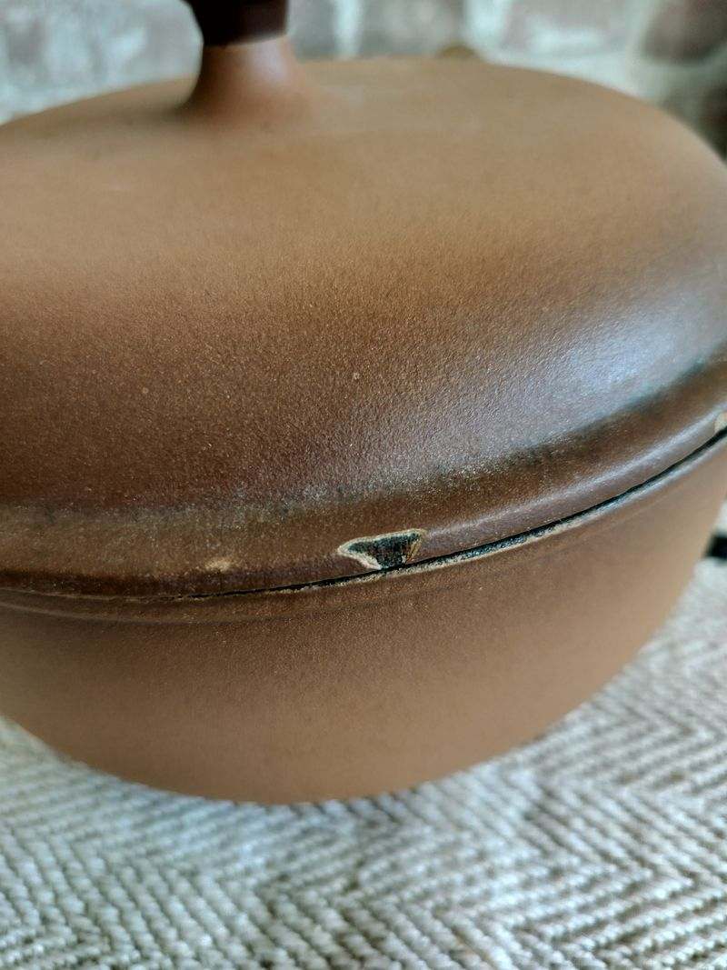 Antique Hazelnut Le Creuset Pan with lip & lid