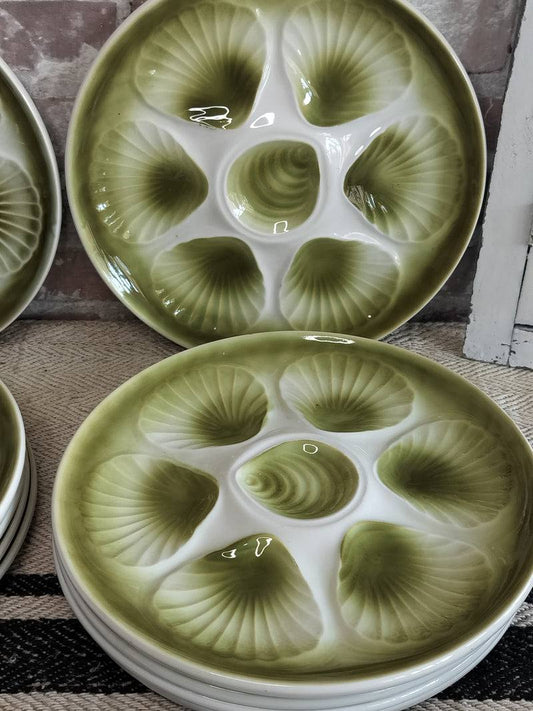 Set of 10 vintage Moulin des Loups French oyster plates