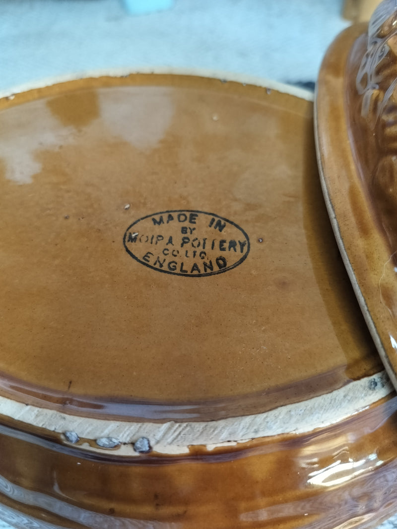 Vintage Moira Pottery Hen on Nest – Classic English Egg Holder