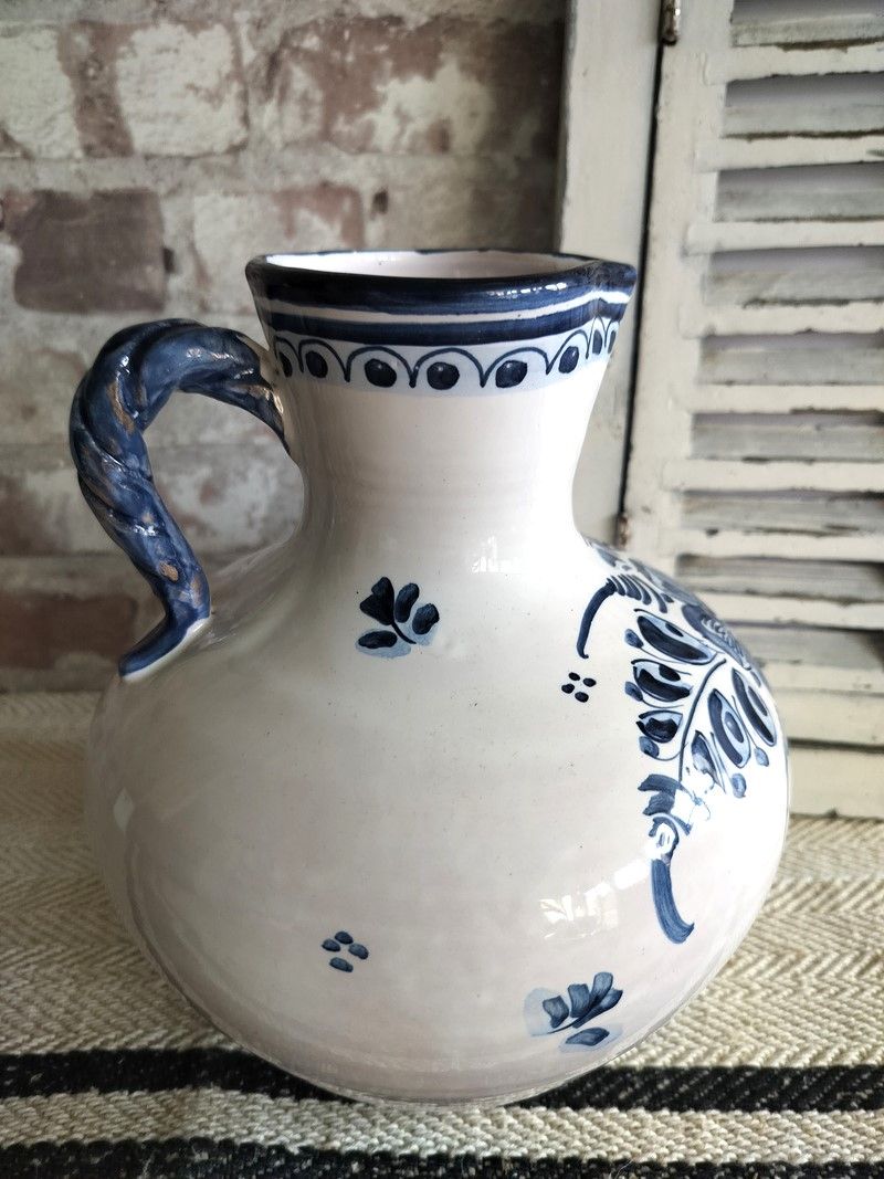 Vintage Handmade Puente de Arzobispo Jug